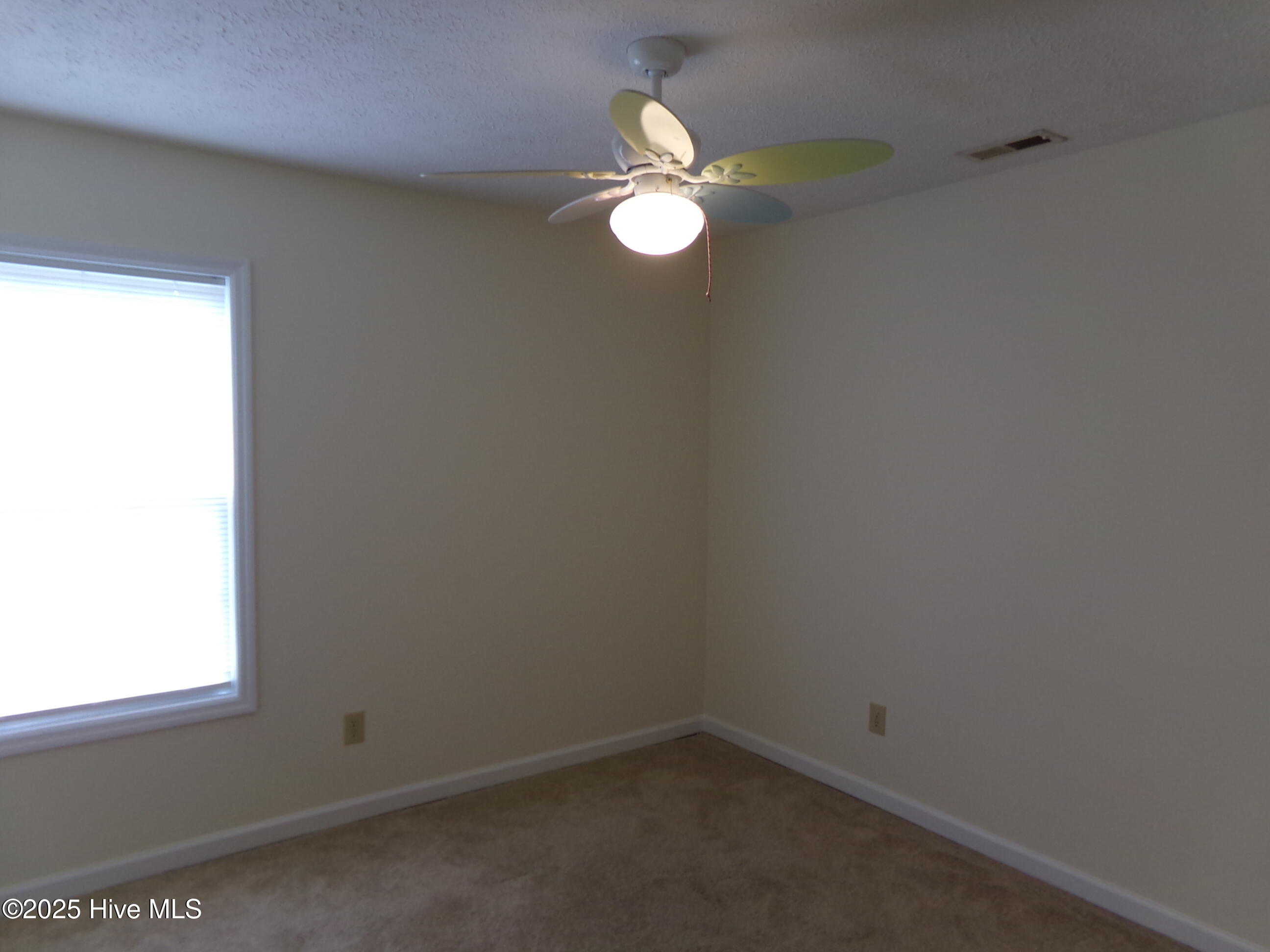 819 Fir Trail Havelock, NC 28532 - Photo 18 of 32 100_0536