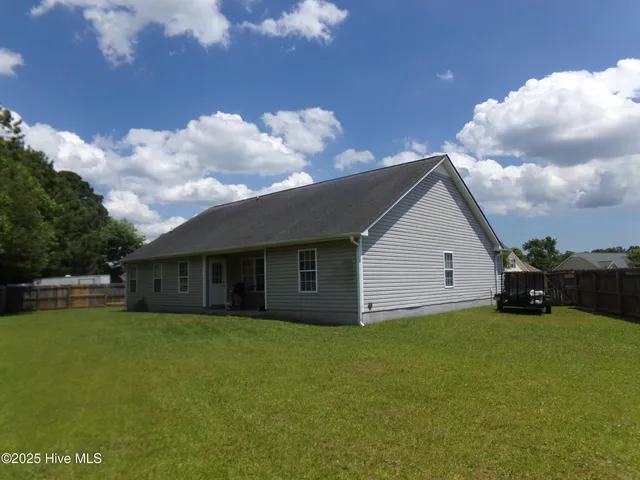 $1,755 | 819 Fir Trail, Havelock, NC 28532