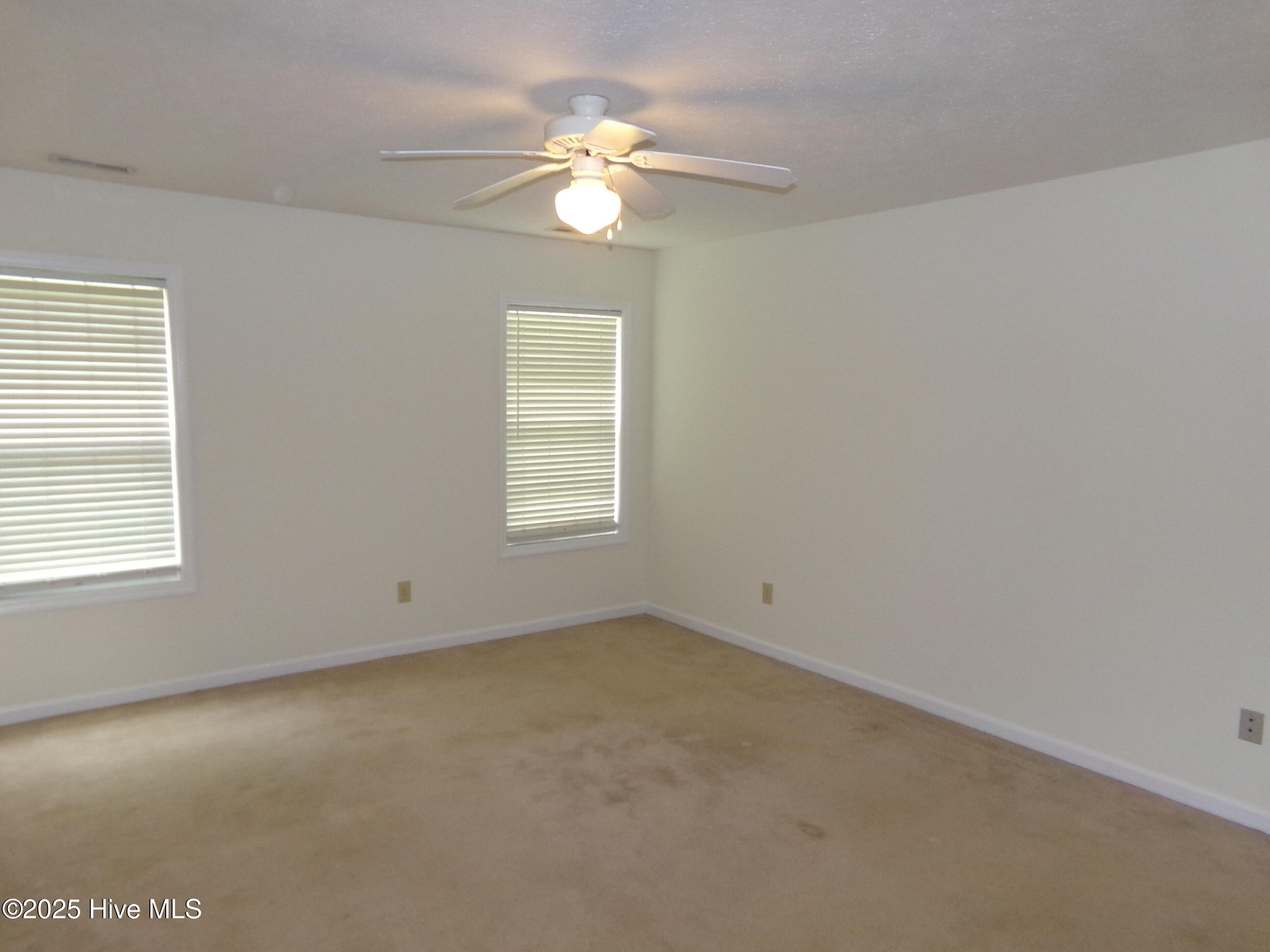 819 Fir Trail Havelock, NC 28532 - Photo 25 of 32 100_0545