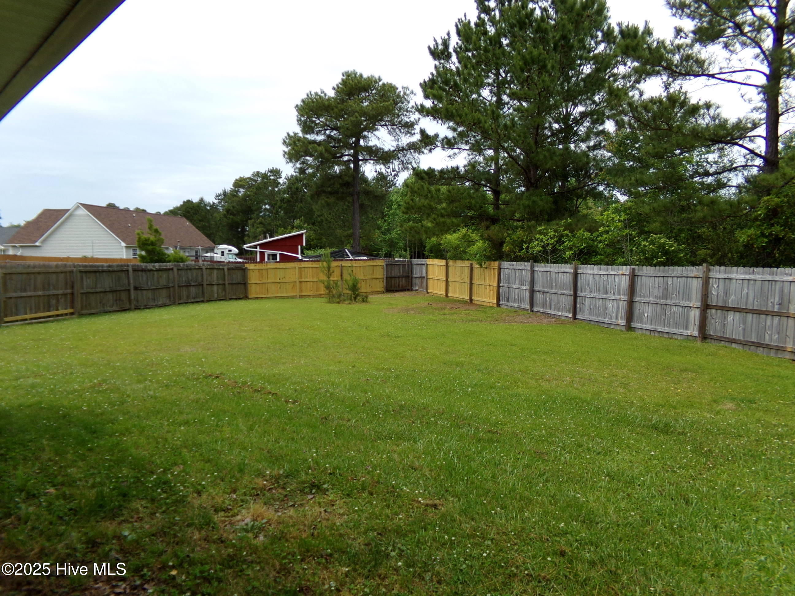 819 Fir Trail Havelock, NC 28532 - Photo 32 of 32 100_0553