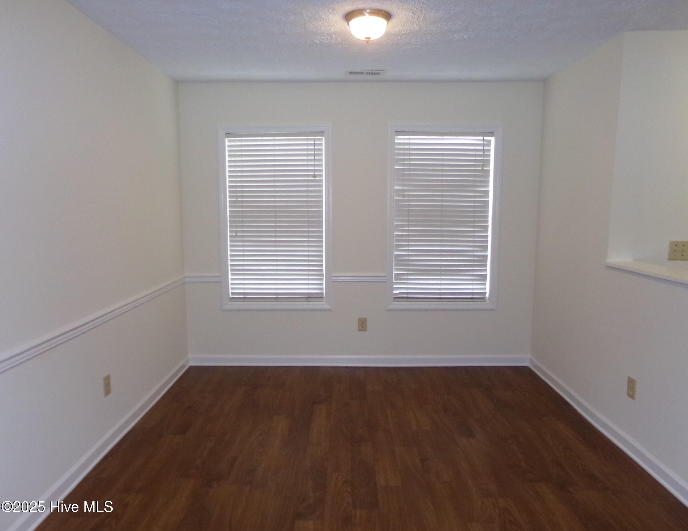 819 Fir Trail Havelock, NC 28532 - Photo 6 of 32 100_0516