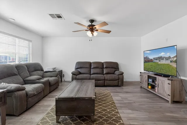 $425,000 | 3469 West Euclid Avenue, Stockton, CA 95204