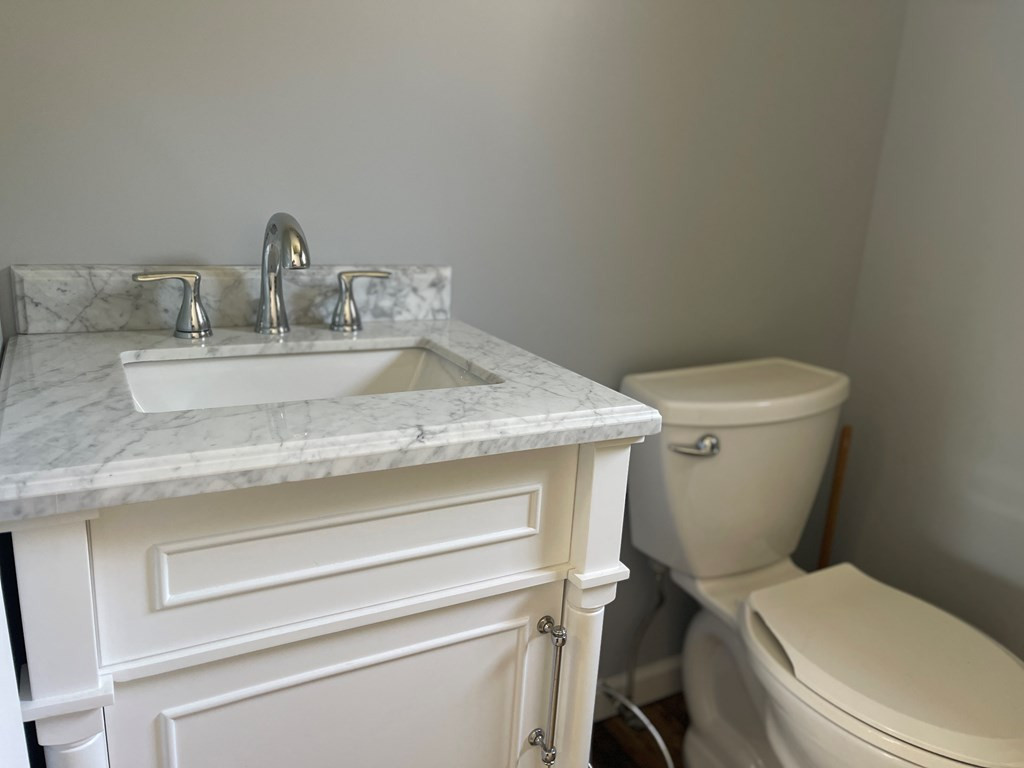 500 B-5 Marina Road, Unit B5 Murphy, NC 28906 - Photo 29 of 62 UPDATED BATHROOM