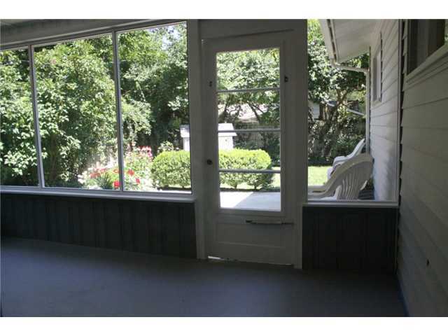 2320 Edgevale Road Columbus, OH 43221 - Photo 17 of 21
