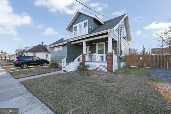 $1,800 | 11-13 Church Street, Unit B, Glassboro, NJ 08028