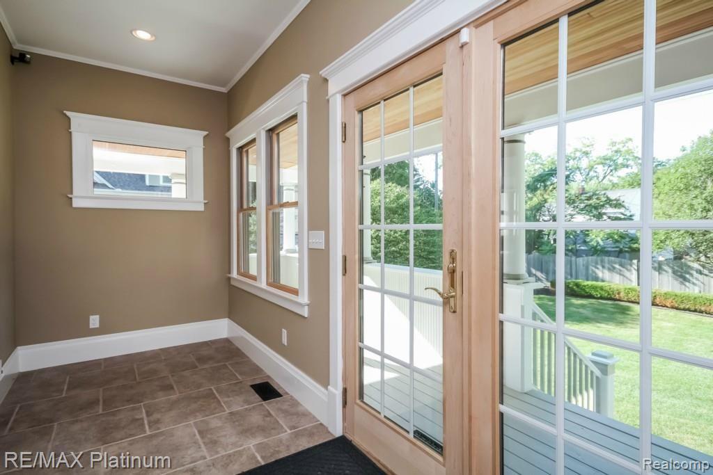 732 West Grand River Road Howell, MI 48843 - Photo 35 of 86