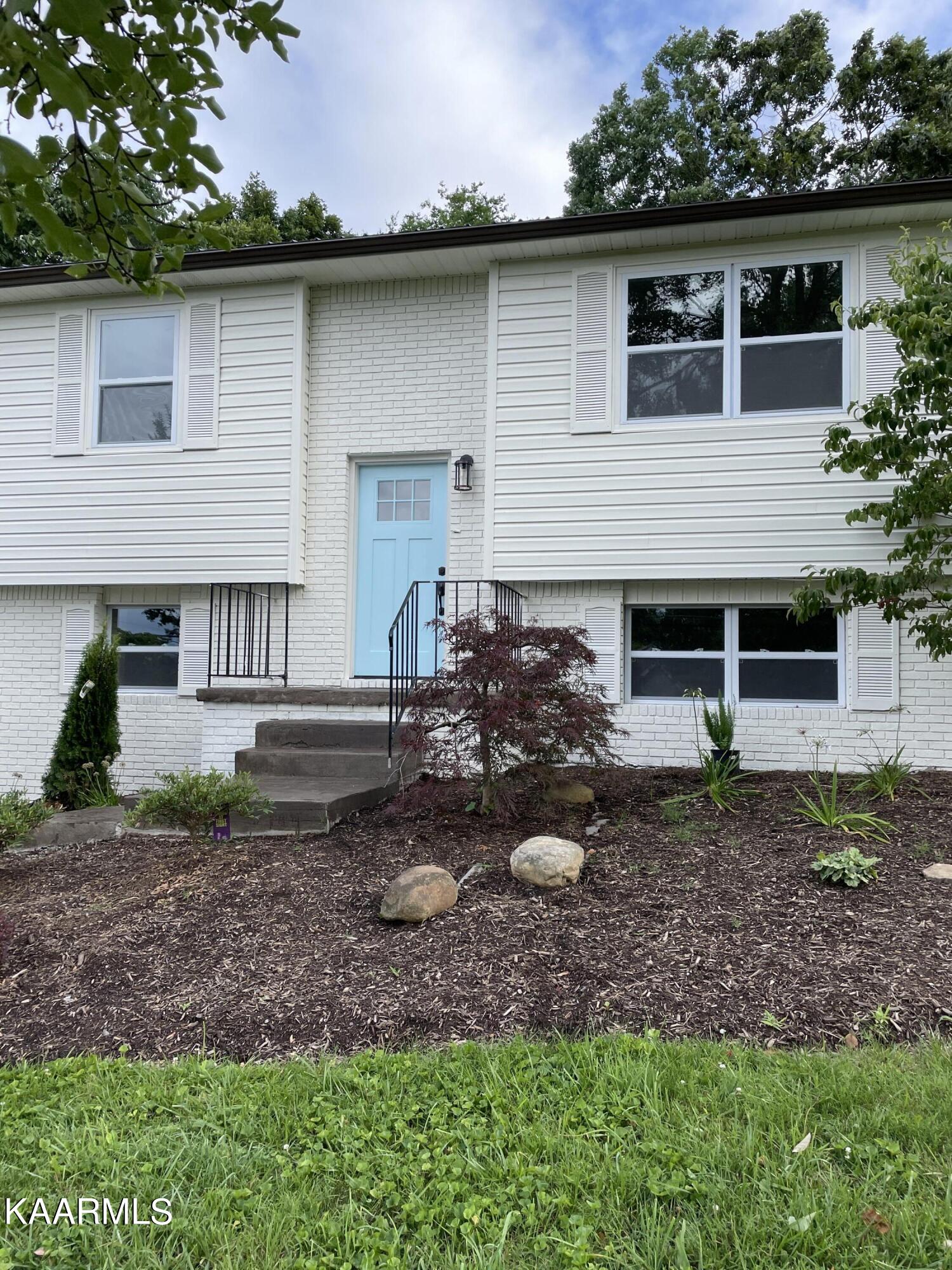4020 Abercorn Road Knoxville, TN 37921 - Photo 1 of 14 IMG_2920