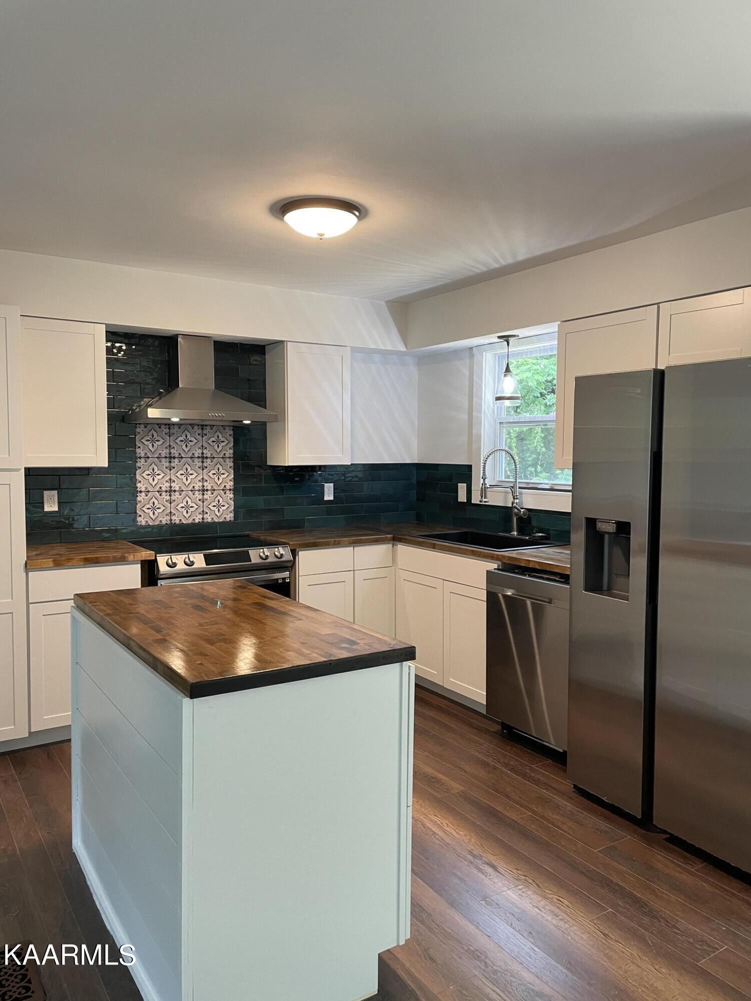 4020 Abercorn Road Knoxville, TN 37921 - Photo 5 of 14 IMG_2909