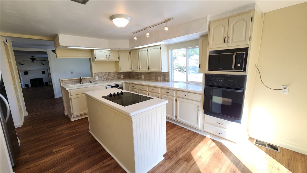 239 Victor Road Perinton, NY 14450 - Photo 11 of 49