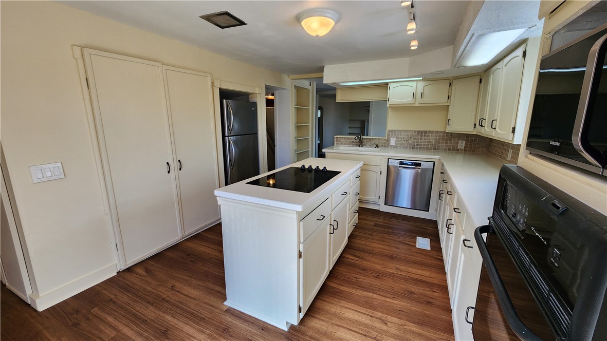 239 Victor Road Perinton, NY 14450 - Photo 10 of 49