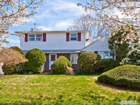 2864 Walter Road Wantagh, NY 11793 - Photo 1 of 1 Gallery Image 1