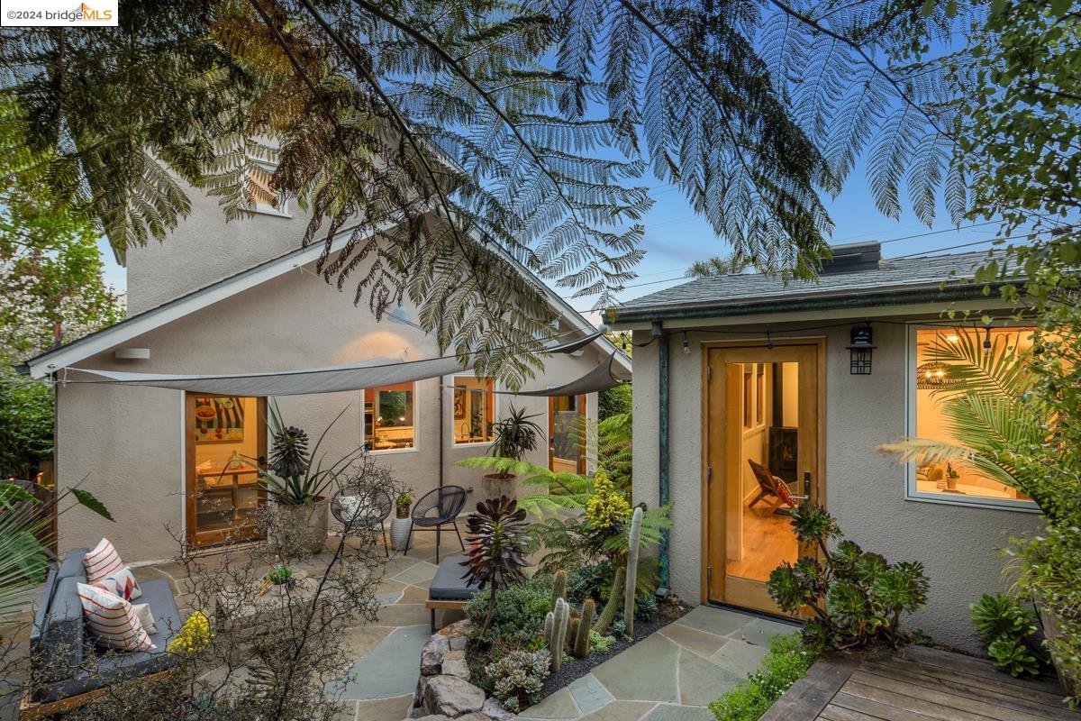 1521 McGee Avenue Berkeley, CA 94703 - Photo 1 of 1 a front view of a house with garden