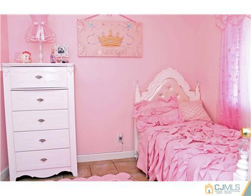 21 Brookville Road Edison, NJ 08817 - Photo 5 of 25