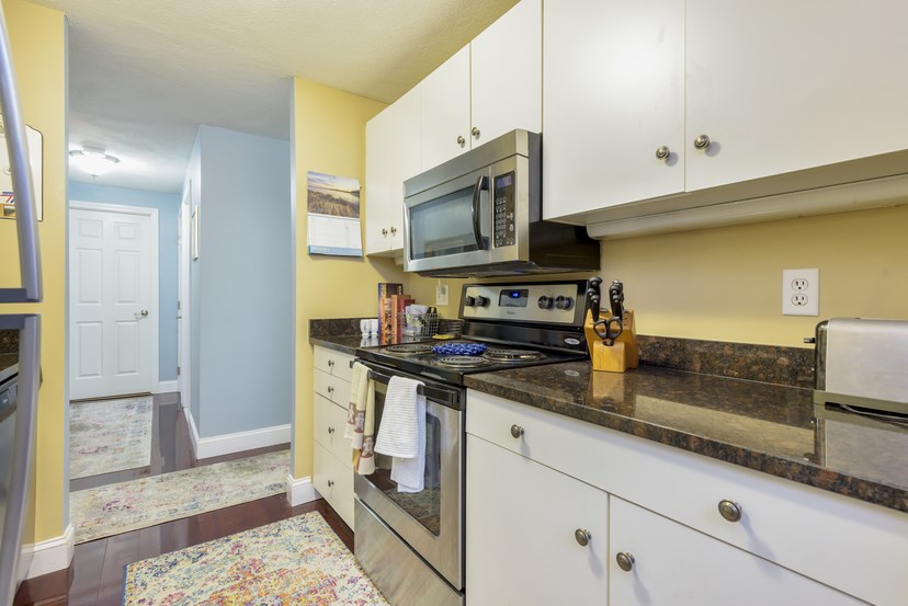 4162 Post Road, Unit 4 Warwick, RI 02818 - Photo 9 of 18 Gallery Image 9
