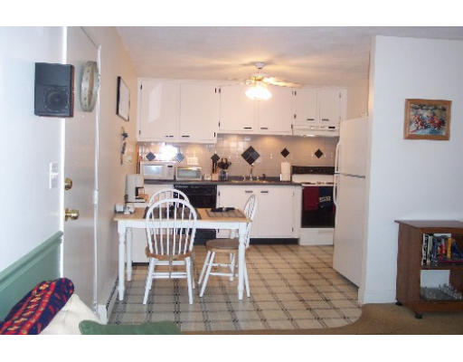 9 Walker Road, Unit 2 9 North Andover, MA 01845 - Photo 3 of 5 Gallery Image 3