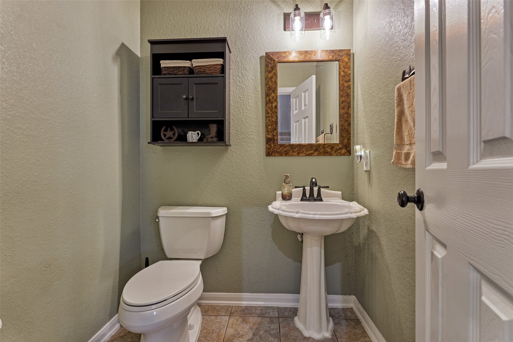 23 Weeping Spruce Place Conroe, TX 77384 - Photo 15 of 32