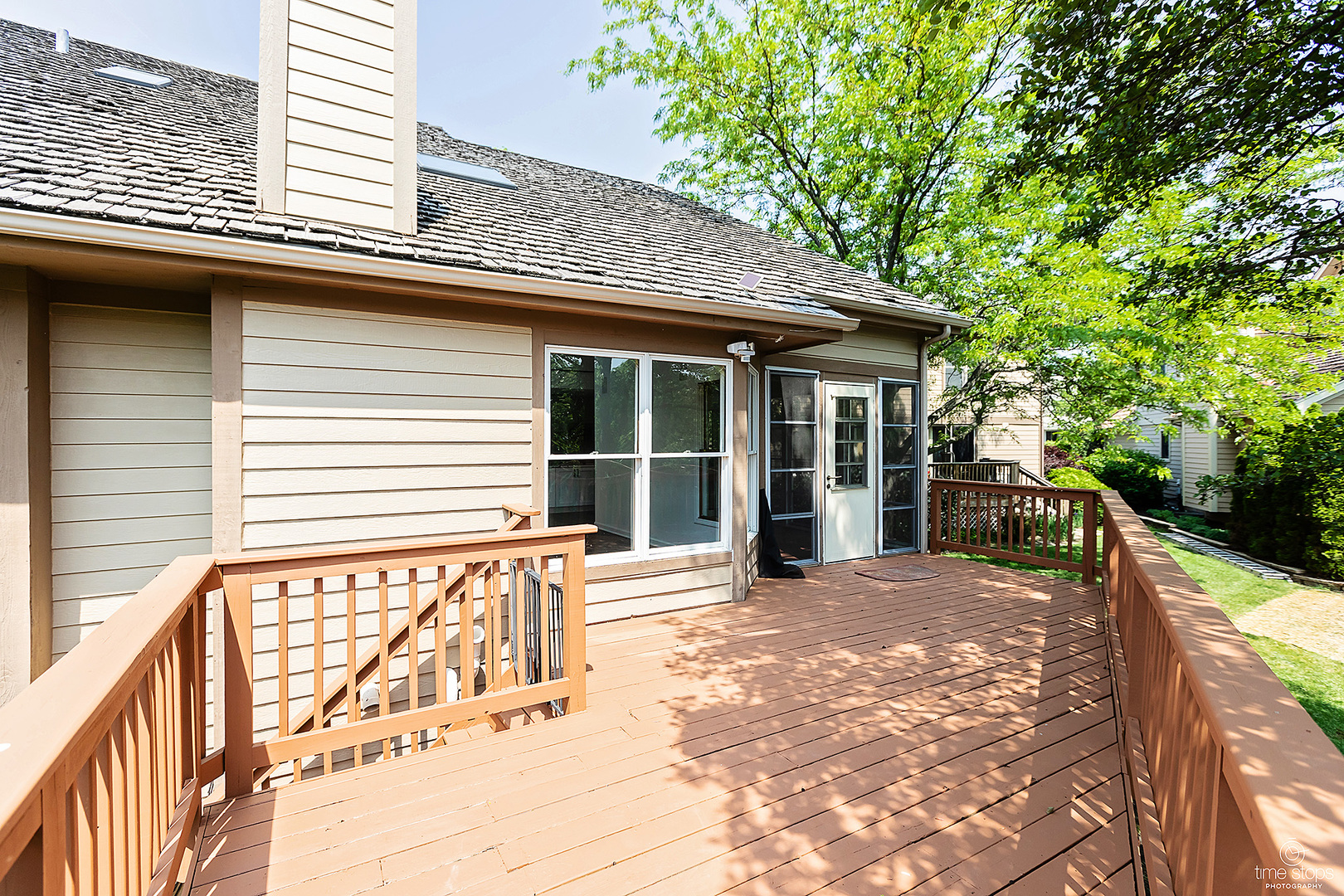 2054 Brookside Lane Aurora, IL 60502 - Photo 37 of 39 a view of a house with a patio