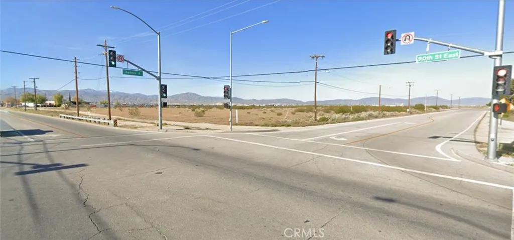 0 East 90th Palmdale, CA 93552 - Photo 3 of 6 a view of a swimming pool
