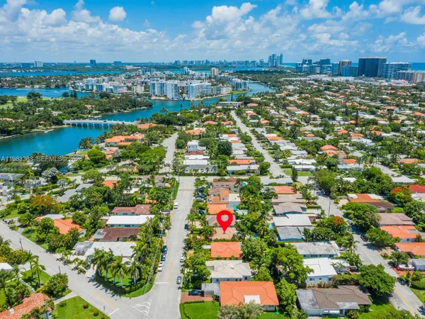 $7,000 | 8927 Hawthorne Avenue, Surfside, FL 33154