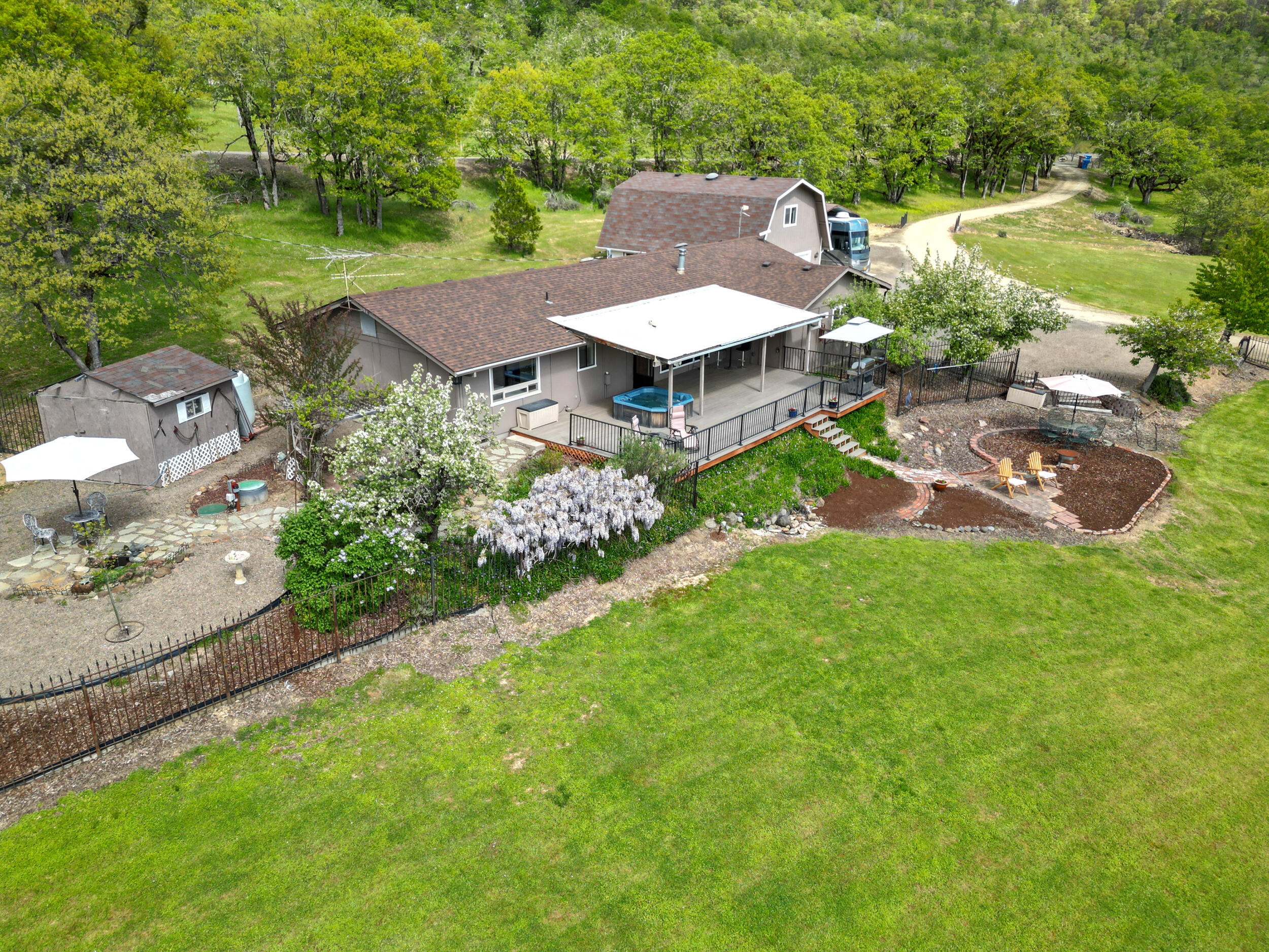 14845 Meadows Road White City, OR 97503 - Photo 41 of 43 49_14845 meadows road - drone - 09