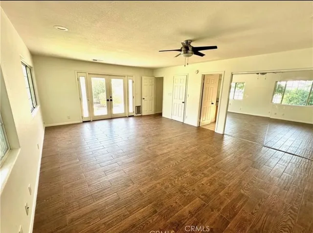 $6,300 | 422 East 18th Street, Costa Mesa, CA 92627