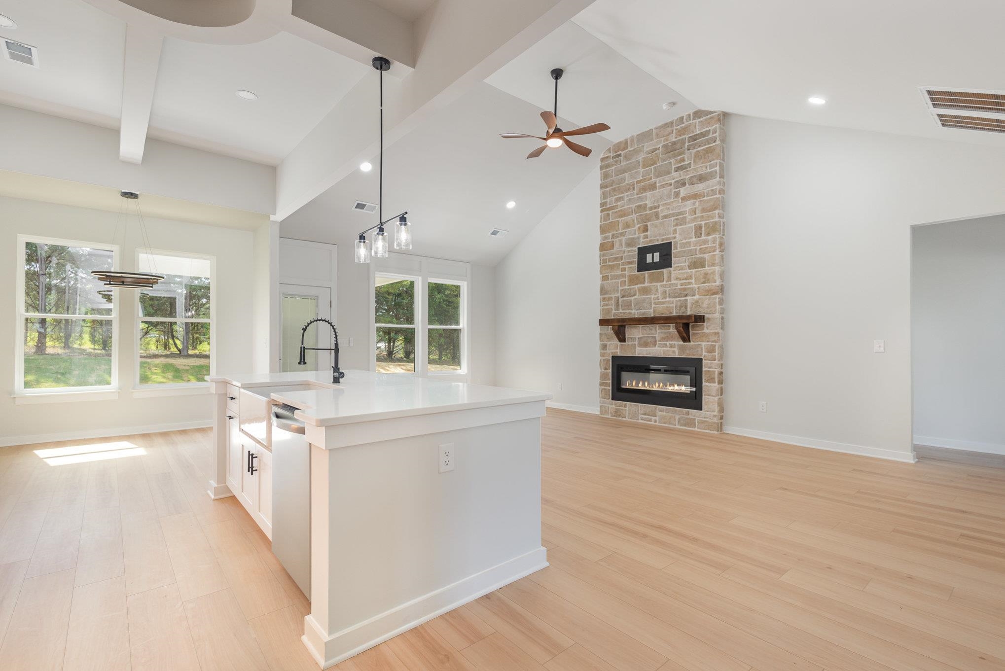 215 Moore Road Liberty, SC 29657 - Photo 6 of 30