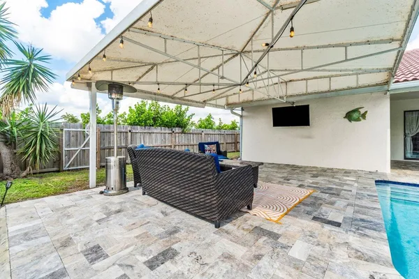 $5,000 | 1352 Wyndcliff Drive, Wellington, FL 33414