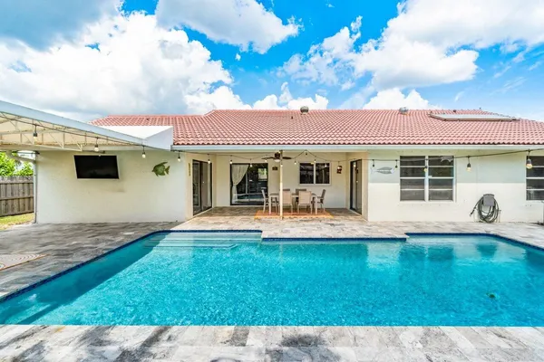 $5,000 | 1352 Wyndcliff Drive, Wellington, FL 33414