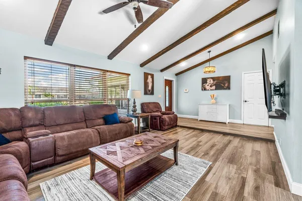 $5,000 | 1352 Wyndcliff Drive, Wellington, FL 33414