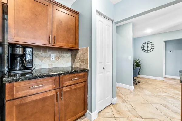 $5,000 | 1352 Wyndcliff Drive, Wellington, FL 33414