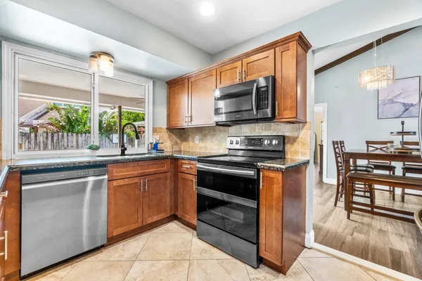 $5,000 | 1352 Wyndcliff Drive, Wellington, FL 33414