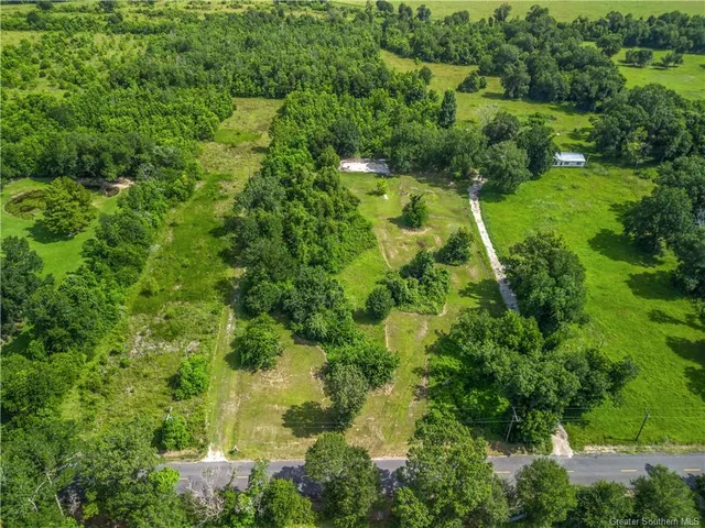 $130,000 | 7620 Sidney Leger Road, Iowa, LA 70647