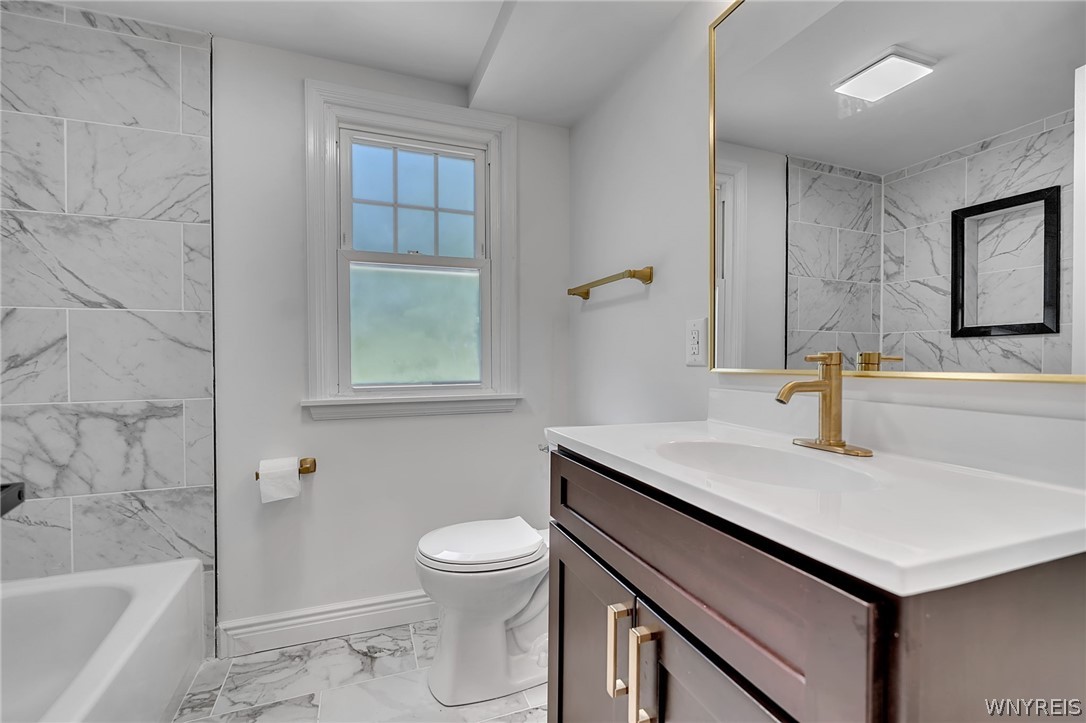4620 Ransom Road Clarence, NY 14031 - Photo 29 of 50 1st Floor Full Bath