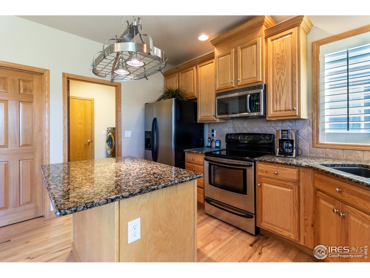 6334 West 13th St Road Greeley, CO 80634 - Photo 13 of 32 42" Cabinets