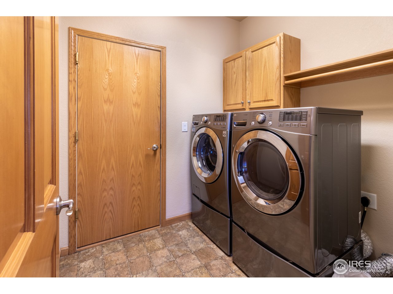 6334 West 13th St Road Greeley, CO 80634 - Photo 16 of 32 Laundry off of Kitchen W/D Stay