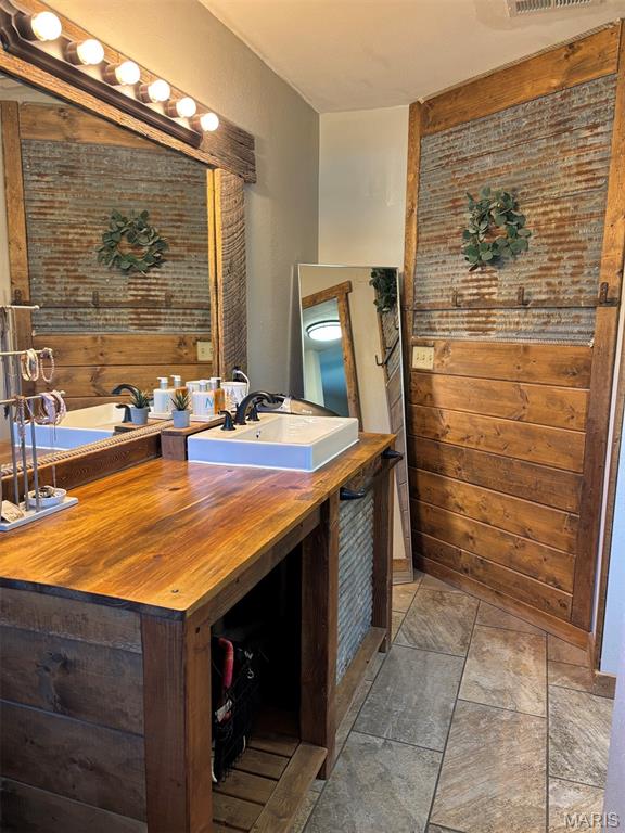3892 Possum Hollow Road Bourbon, MO 65441 - Photo 18 of 33