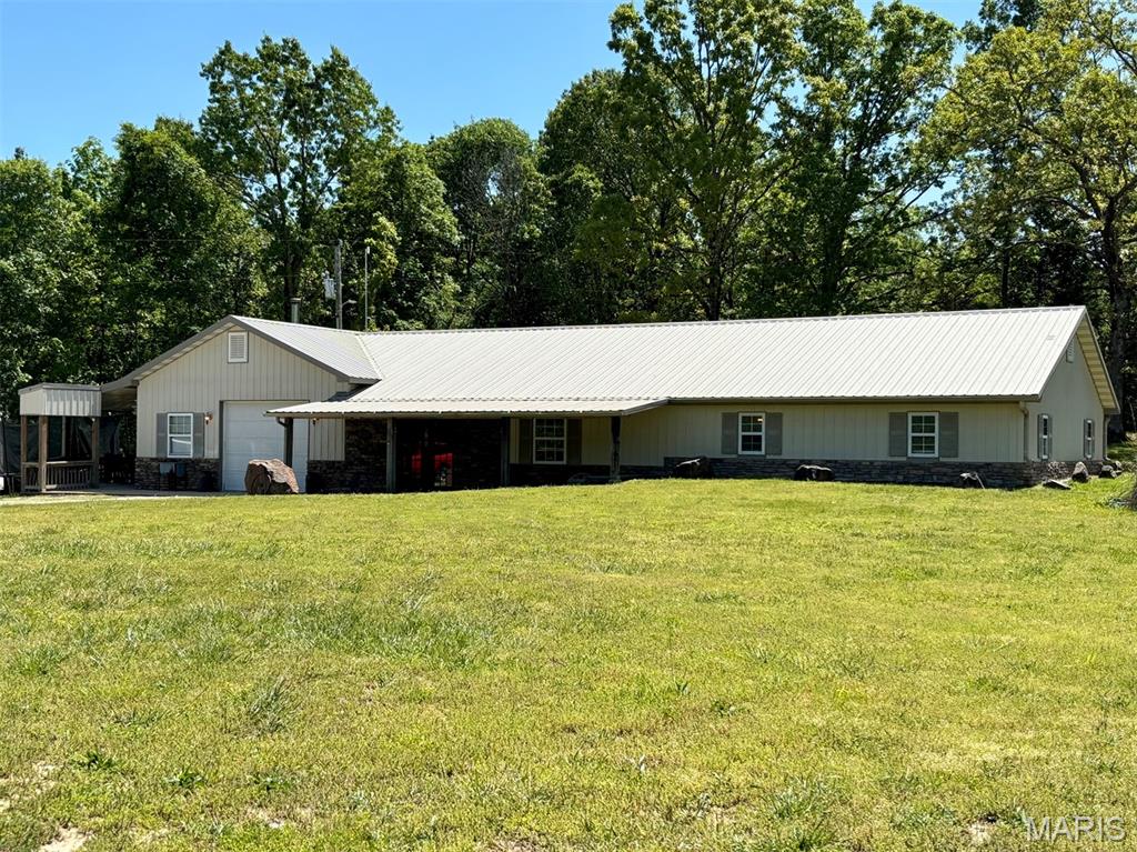 3892 Possum Hollow Road Bourbon, MO 65441 - Photo 2 of 33