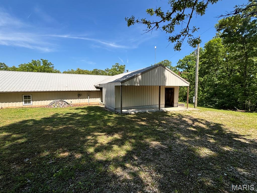3892 Possum Hollow Road Bourbon, MO 65441 - Photo 30 of 33
