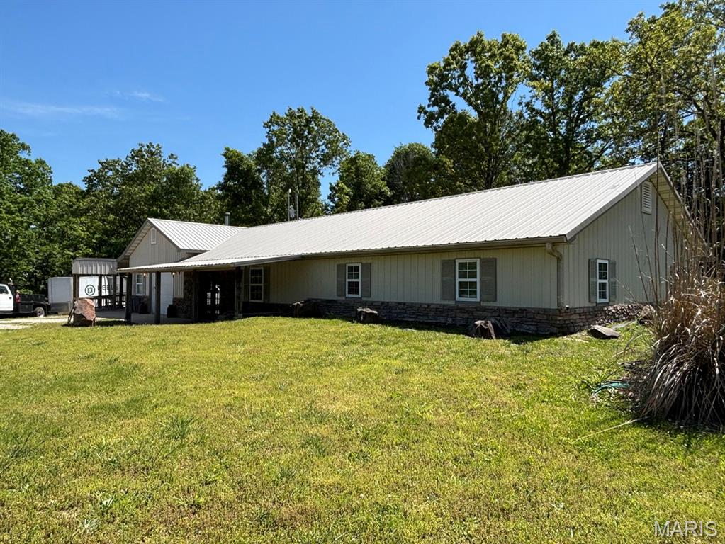 3892 Possum Hollow Road Bourbon, MO 65441 - Photo 5 of 33
