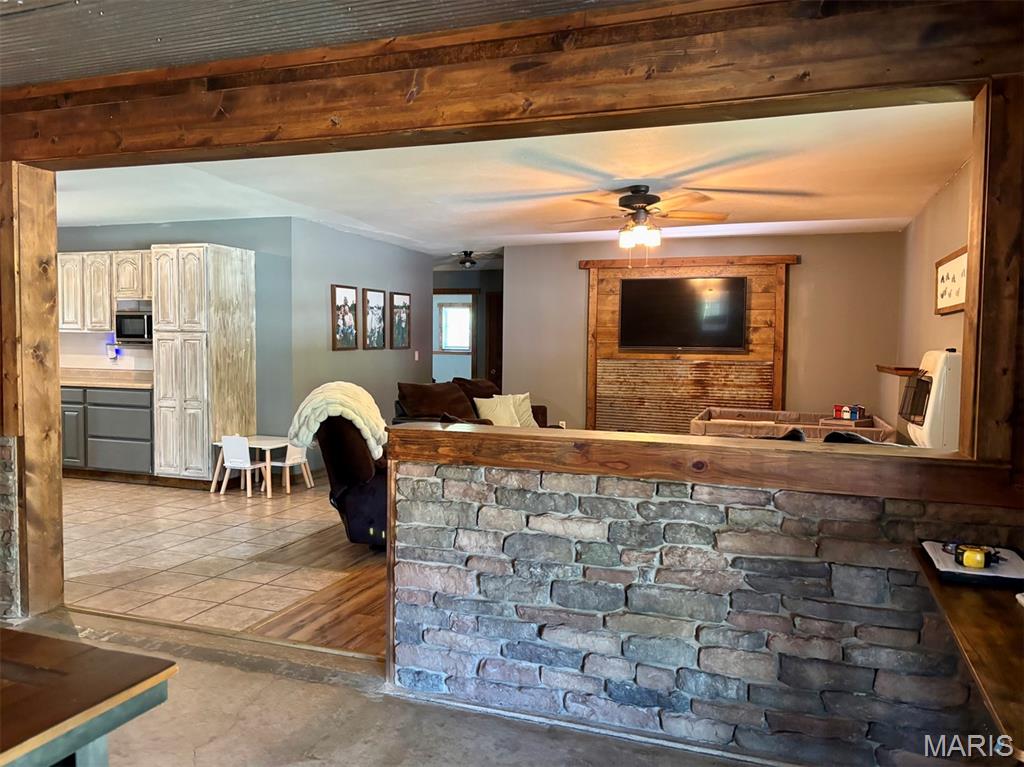 3892 Possum Hollow Road Bourbon, MO 65441 - Photo 10 of 33