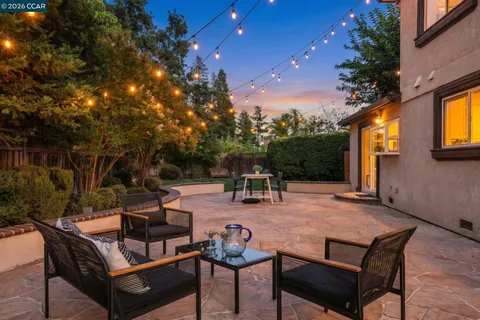 $1,298,000 | 102 Henson Creek Court, Martinez, CA 94553