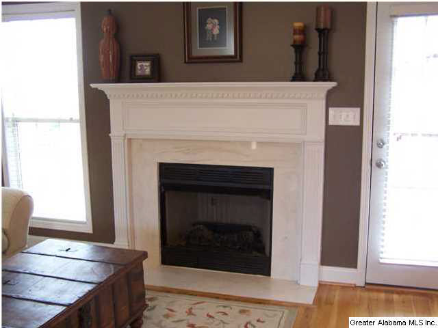 907 Ridgeway Drive Oneonta, AL 35121 - Photo 5 of 28