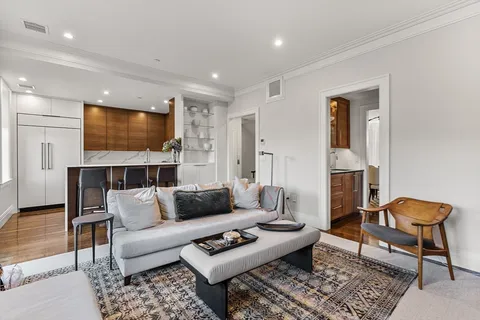 $6,500,000 | 4 Joy Street, Unit PH, Boston, MA 02108