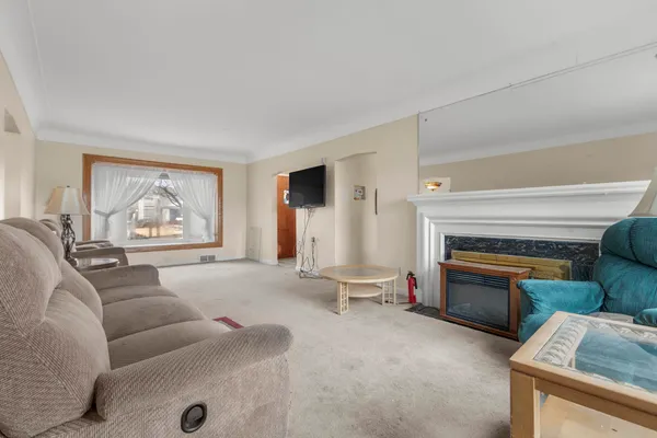 $1,195,000 | 26204 Doxtator Street, Dearborn Heights, MI 48127