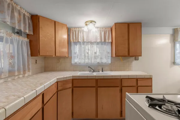 $1,195,000 | 26204 Doxtator Street, Dearborn Heights, MI 48127