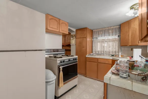 $1,195,000 | 26204 Doxtator Street, Dearborn Heights, MI 48127