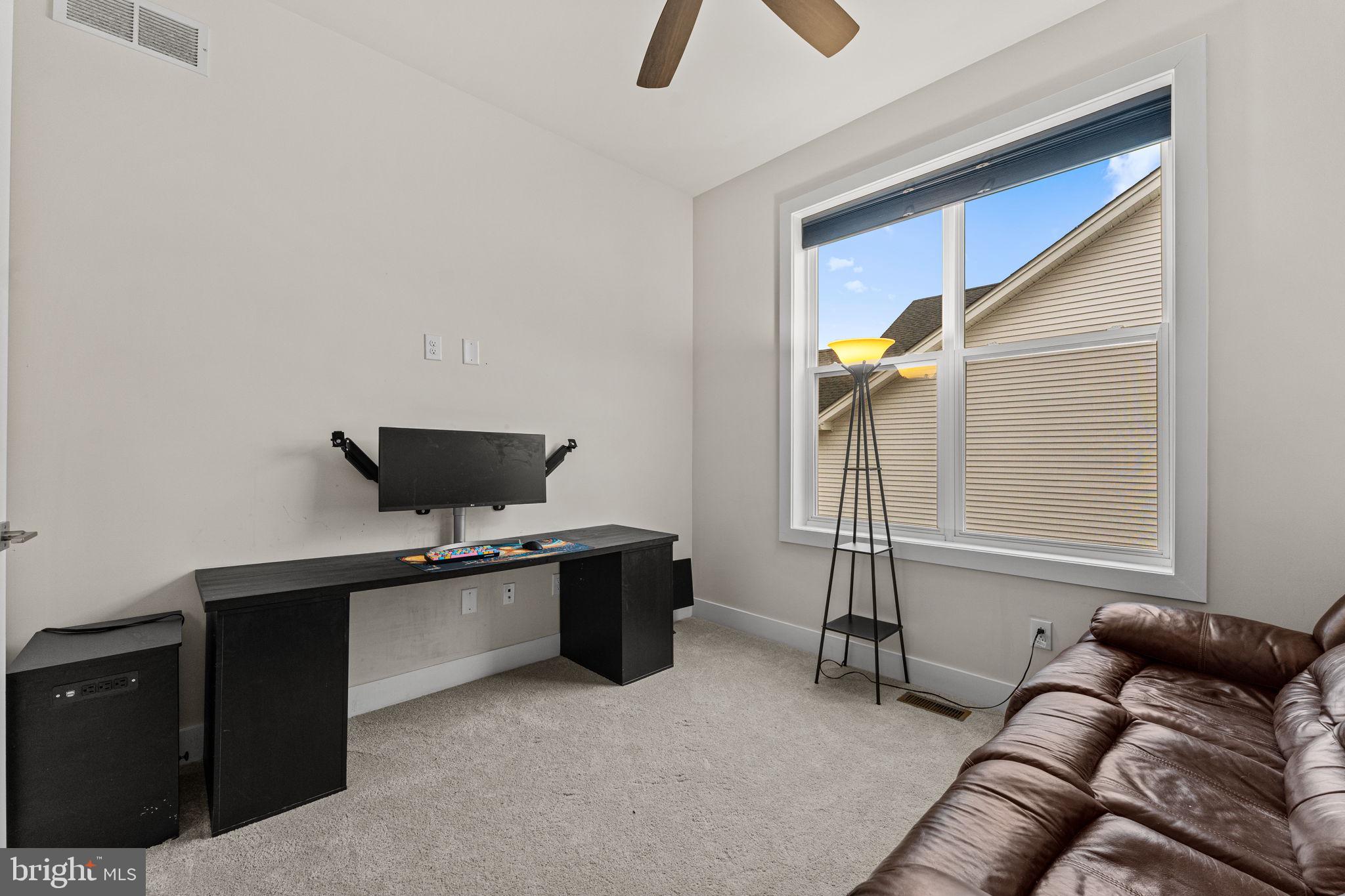 735 Appaloosa Road Downingtown, PA 19335 - Photo 10 of 35 a living room with furniture