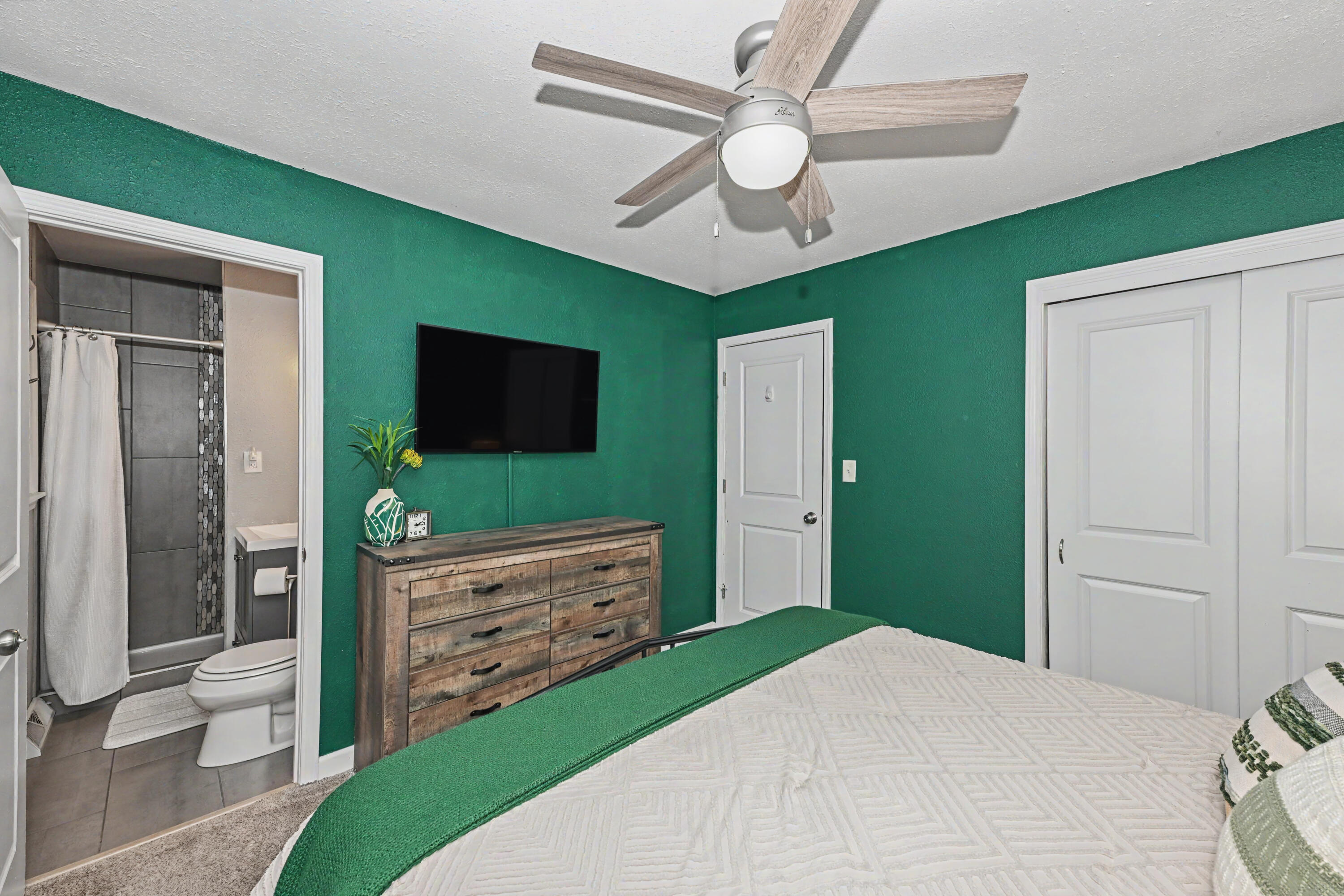 7170 South 35th Street Franklin, WI 53132 - Photo 16 of 35 Photo (22)