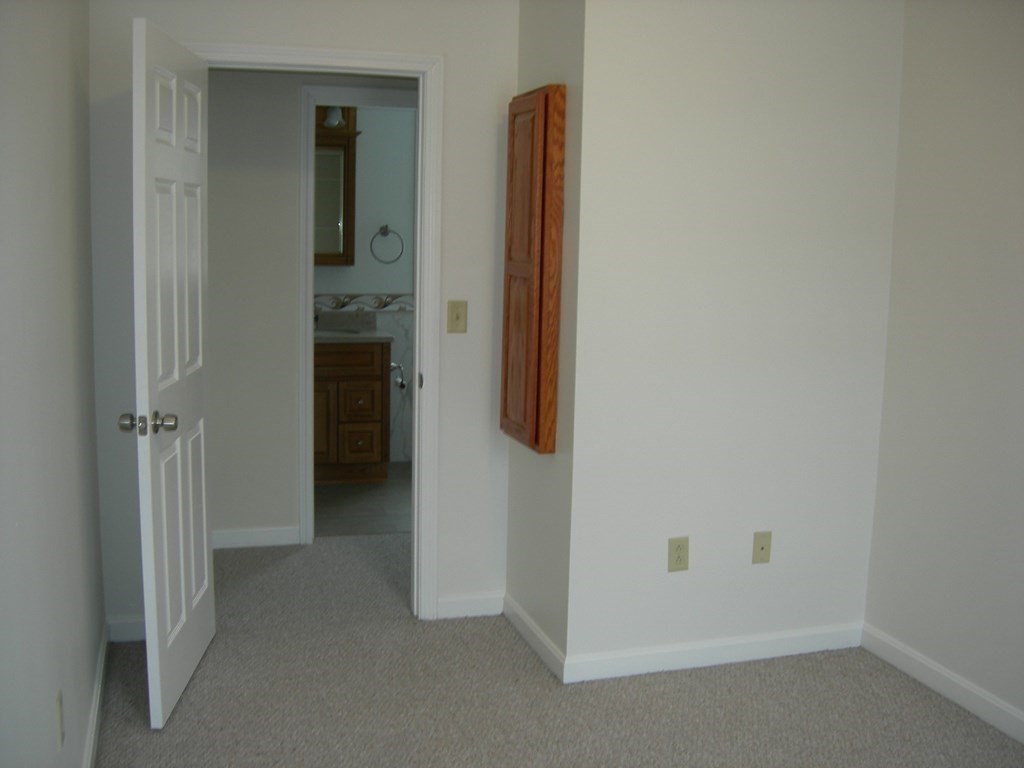 10 Beverly Cove Worcester, MA 01604 - Photo 11 of 20