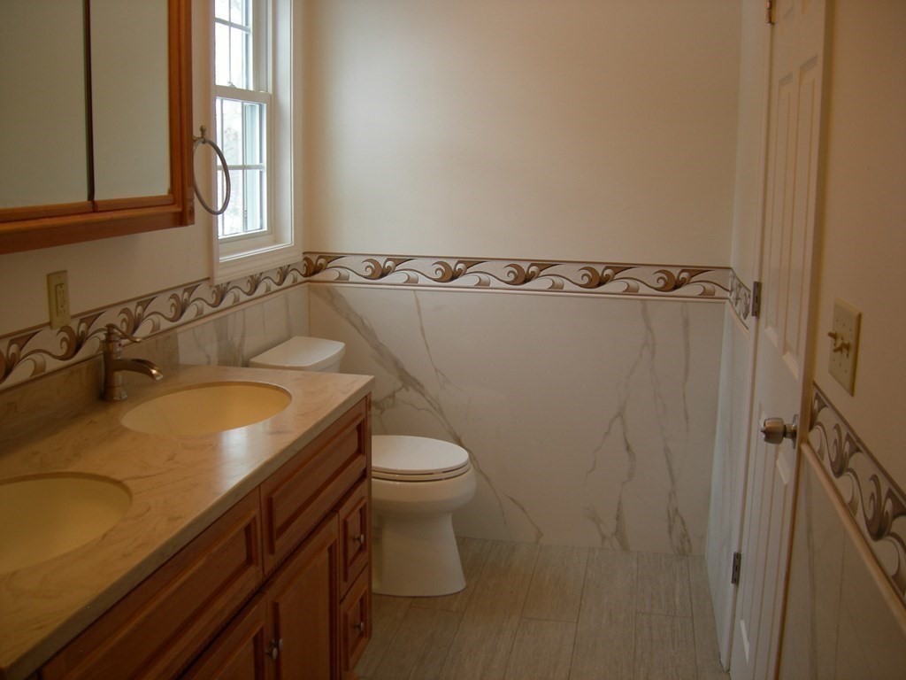 10 Beverly Cove Worcester, MA 01604 - Photo 12 of 20